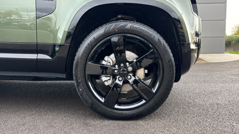 Land Rover Defender 3.0 D250 X-Dynamic SE 90 3dr Auto Diesel Estate